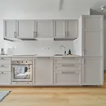 Modern Two-bedroom Apartment, City Centre Daire