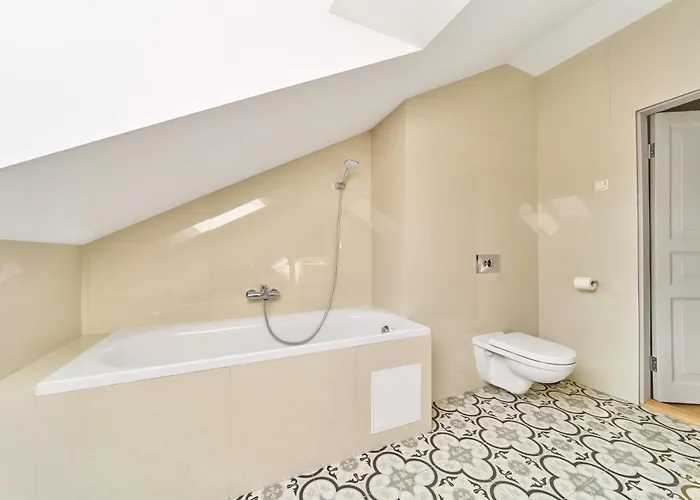 Modern Two-bedroom Apartment, City Centre Apartamento